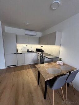 Prenajom 2 izboveho bytu | 2-Room Apartment near city centre