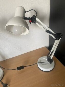 Dobrý deň mam na predaj túto lampu