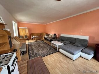 4 izbový rodinný dom za cenu bytu, Šurany