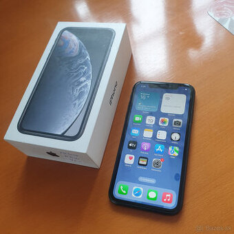 iPhone XR 64GB TOP STAV 96% baterka