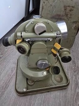 stary ceskoslovensky teodolit ( meopata ) 300e