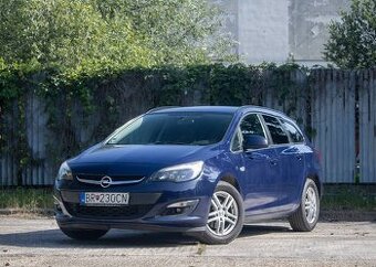 Opel Astra 1.6 CDTI /AJ NA SPÁTKY/
