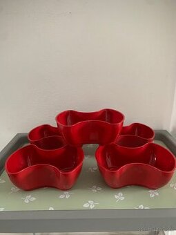 Misky Tupperware na pochutiny