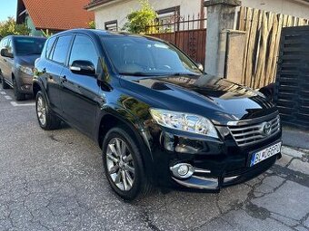 Predam toyotu rav4
