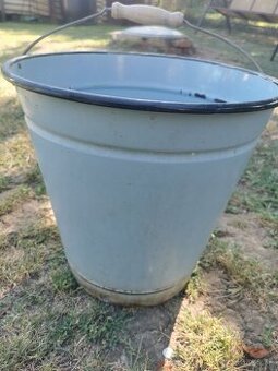 Smaltované retro vedro