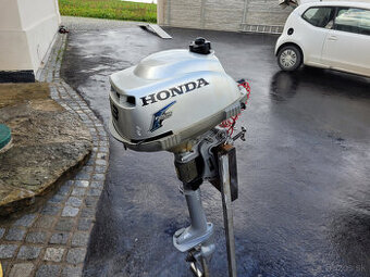 LODNI ZAVESNY MOTOR HONDA 2,3