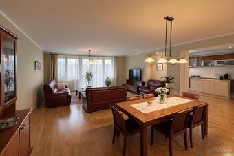 PREDAJ veľkolepý, 4 izbový byt s garážou v lone prírody, Kys