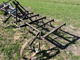 Predám kultivátor + motyčky - 1