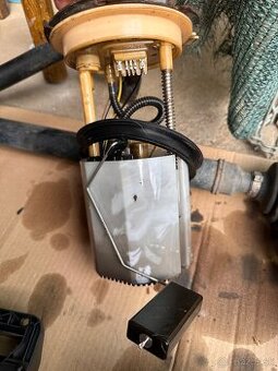 Palivove cerpadlo golf 5 combi 1.9 tdi volkswagen