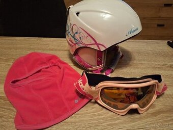 Lyziarska prilba, kukla, okuliare