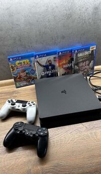 Sony PlayStation 4 Slim 1 TB PS4 + 4x Hra 2x ovládač