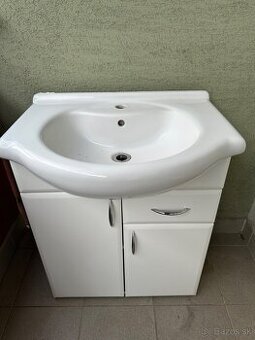 Skrinka s umývadlom