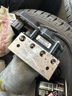 ABS kocka Range Rover