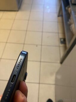 📱 iPhone 15 Pro Max — batéria 87 % — krásny stav