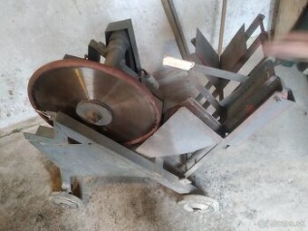 Predám cirkulár - 50cm kotúč