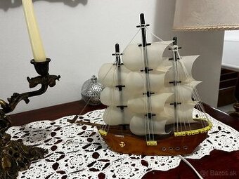 KRASNA STARA LOD SVIETi