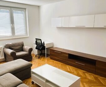 Na prenájom zariadený 2 izbový byt v Bratislave - Ružinov.