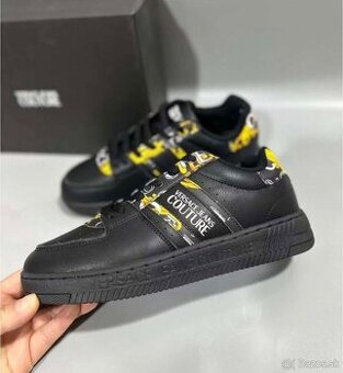 Nové originálne topánky Versace Jeans Couture veľkosť 39 vo