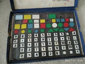 Retro hračka,matematika,magnetky a tabula - 1