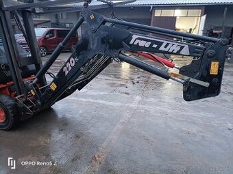 Nakladač Trac lift 220