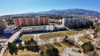 Exkluzívna príležitosť: Dvojposchodová budova s pozemkom v s