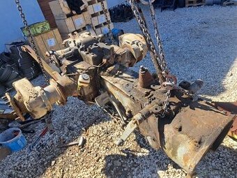 PREDAM PREVODOVKU+DIFERAK TRAKTOR ZETOR 3011
