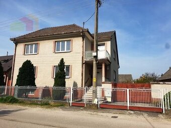 Na predaj podpivničený 2-podlažný tehlový rodinný dom o r