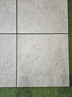 Dlažba hrubka 2 cm aj na terče 60x60, sivá silver