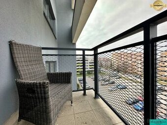 Útulný jednoizbový byt s balkónom a zariadením, ARBORIA