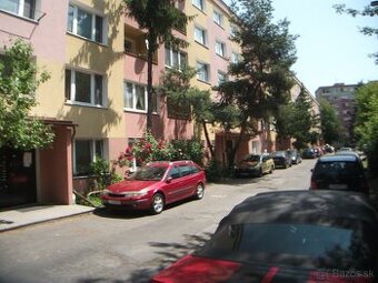predaj 3 izbovy byt Lucenec