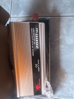 Menič napätia z 12V na 220V,2000Watt-nový