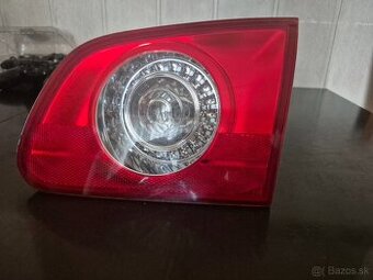 KUFROVE SVETLA A MOTORCEK ZADNEHO STIERACA