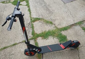 elektro kolobezka APRILIA ESR2