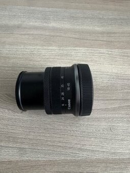 Predám objektív na Canon RF-S 18-45mm f/4.5-6.3 IS STM