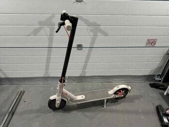 Elektrická kolobežka Xiaomi Electric Scooter 3 Grey EU