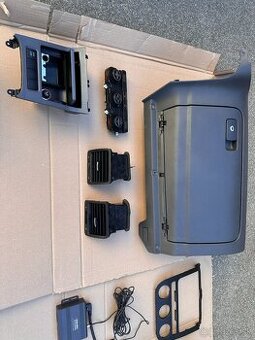 plasty z interieru VW golf 5 combi 2009 - 1