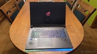 ASUS ROG Strix G18 (G814JV) – i9 / RTX 4060 / 32 GB / 240 Hz - 1