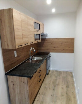 Prenájom 2-izbového zrekonštruovaného bytu - Vranov n/Topľou