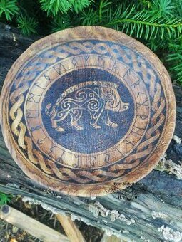 Drevený tanier - Gullinbursti - wooden plate