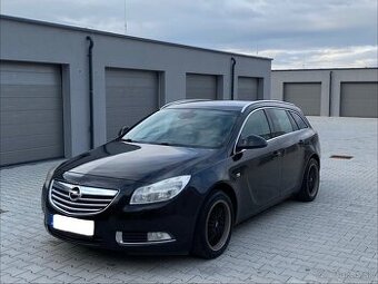 Predám Opel Insignia sports tourer 2.0 CDTI. 81 KW R.v. 2013