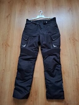 Büse nohavice, textilne motonohavice