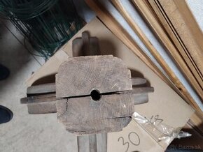 stare stojany na stromček