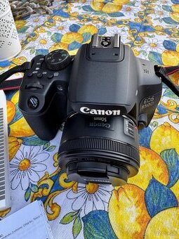 Canon 850D + 50mm f/1.8 – ako nový