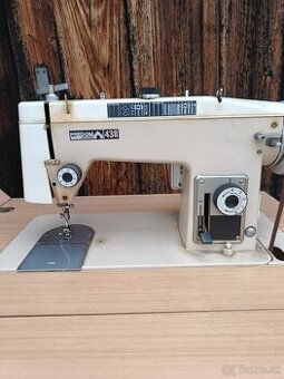 Šijací stroj Predom Lucznik 438