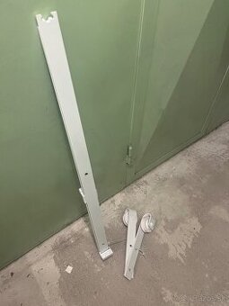 Kovanie na posuvné dvere