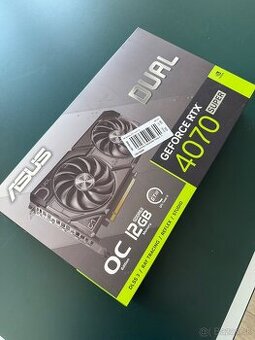 Asus Dual RTX 4070 SUPER 12G