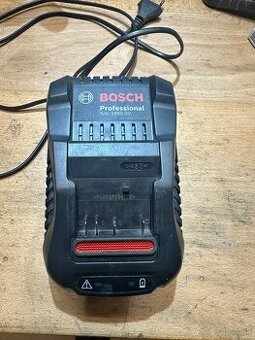 Nabijacka Bosch GAL 1880 CV