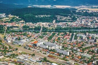 Hľadáme 3-izbový byt na prenájom v Trenčíne
