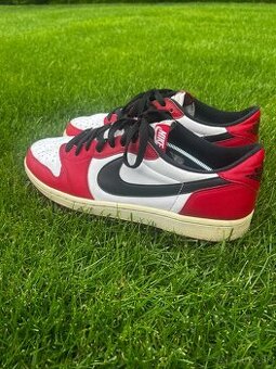 Jordan 1 Retro Low Chicago (2016)