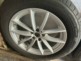 ORIGINAL BMW 5x112x7JxR18xET22 225/60xR18 ZIMA